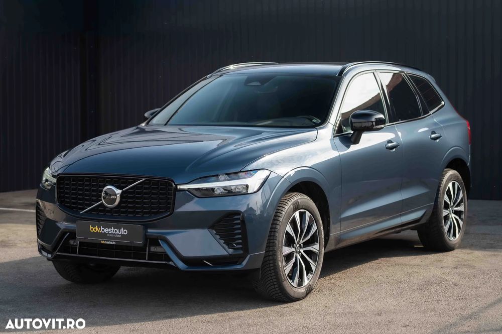 Volvo XC 60 B4 MHEV AT AWD Plus Dark - 40