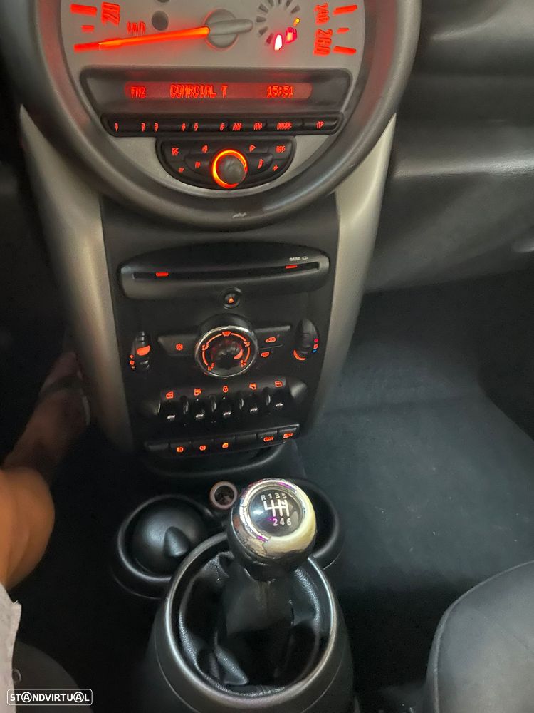 MINI Countryman One D - 8