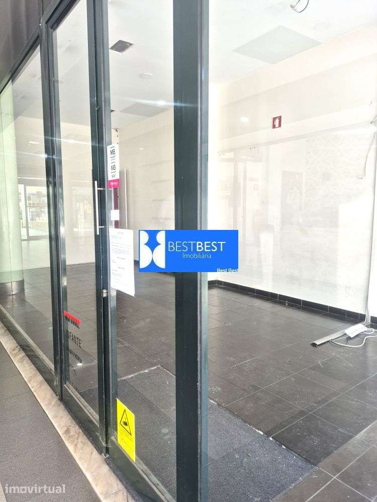 LOJA  40 m2, ARRENDAMENTO NO CENTRO DA TROFA - Grande imagem: 3/6
