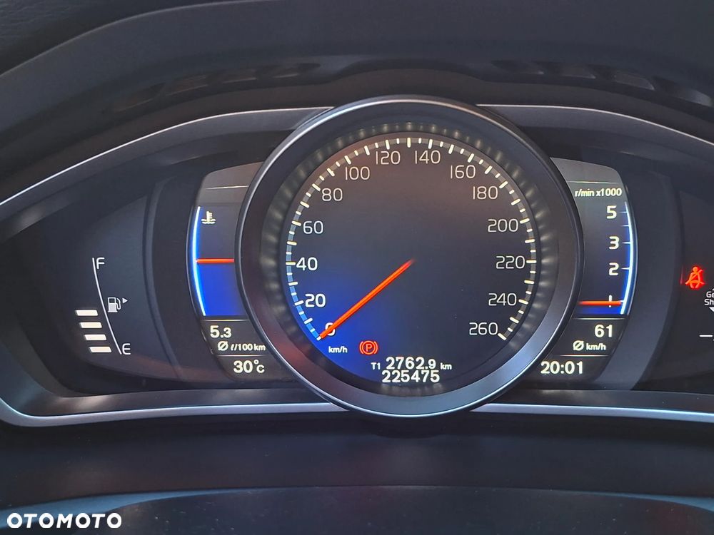 Volvo V40 D2 RDesign - 29