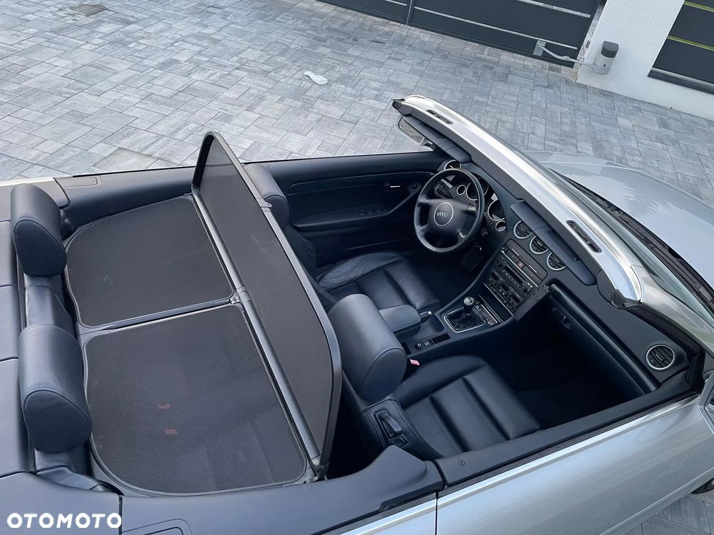 Audi A4 ver-cabriolet-2-4 - 14