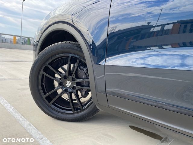 Porsche Cayenne Platinum Edition - 16
