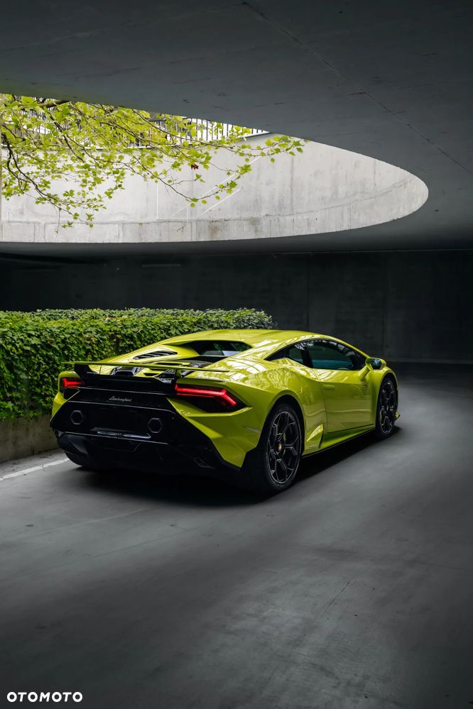 Lamborghini Huracan - 5