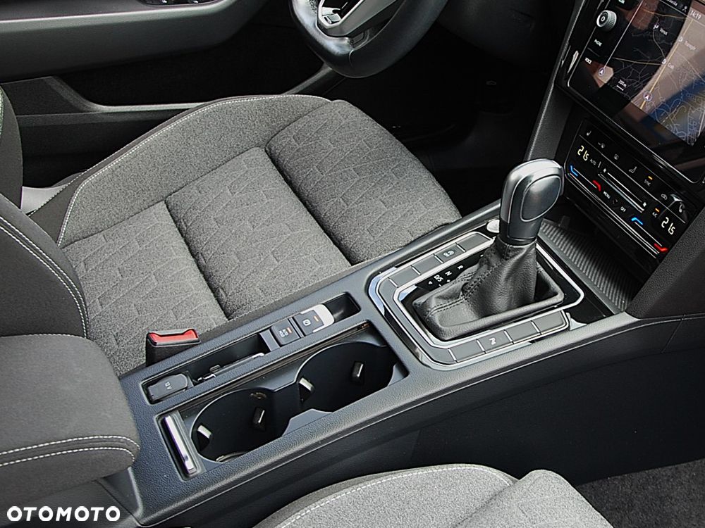 Volkswagen Passat 2.0 TDI EVO Business DSG - 28