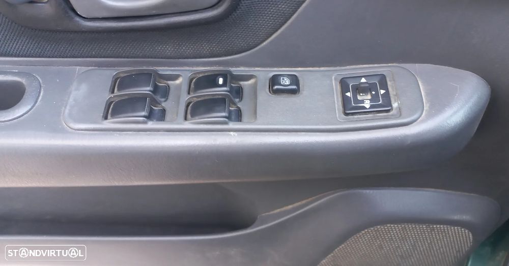 Mitsubishi Pajero 2.5 TD GLX Longo - 9