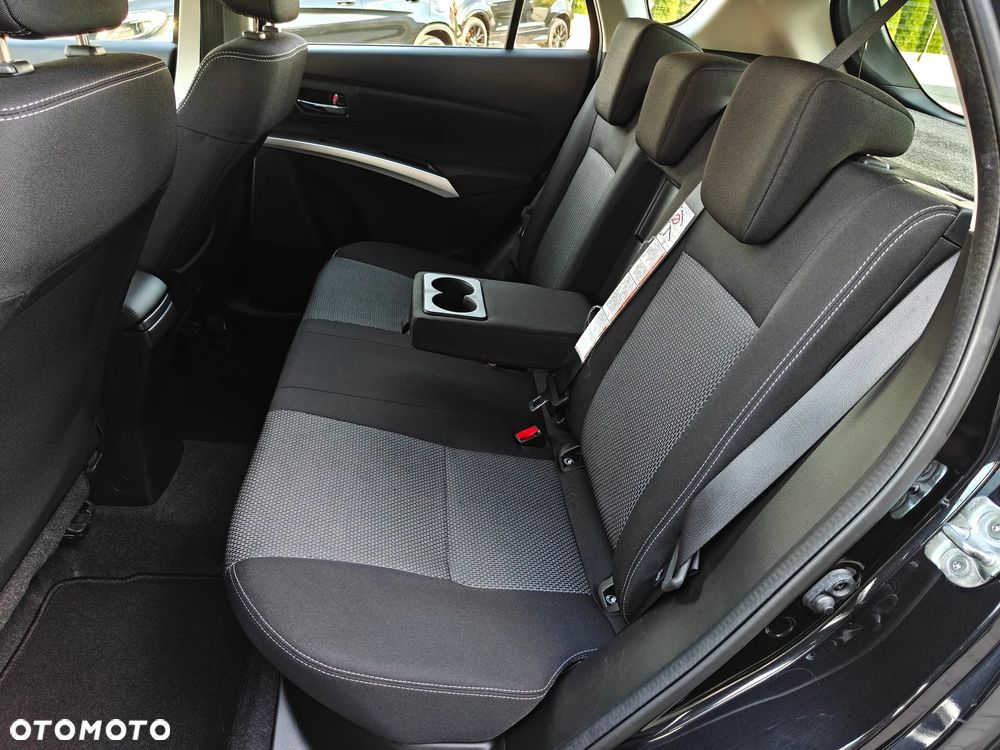 Suzuki SX4 S-Cross 2013