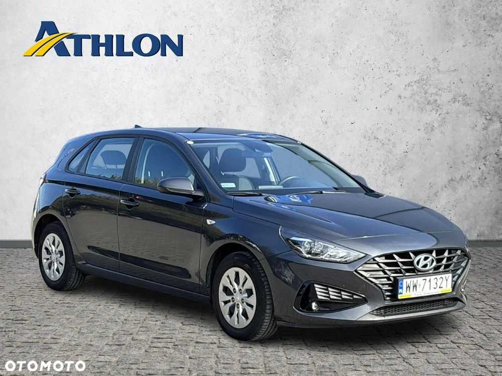 Hyundai i30 1.5 DPI Classic + - 7