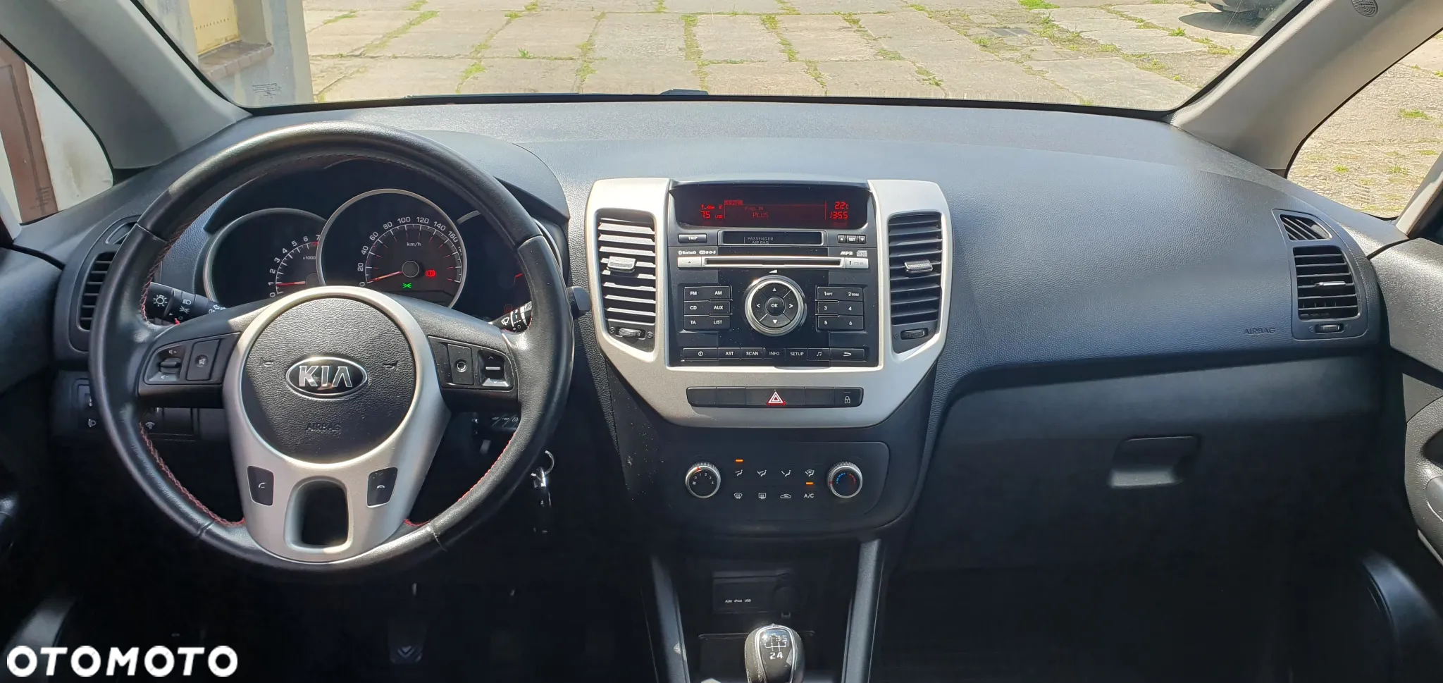 Kia Venga - 7