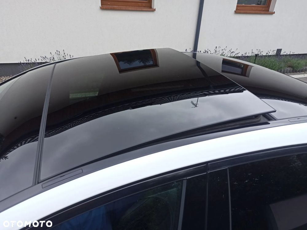 Mercedes-Benz Klasa E 200 4-Matic 9G-TRONIC - 9