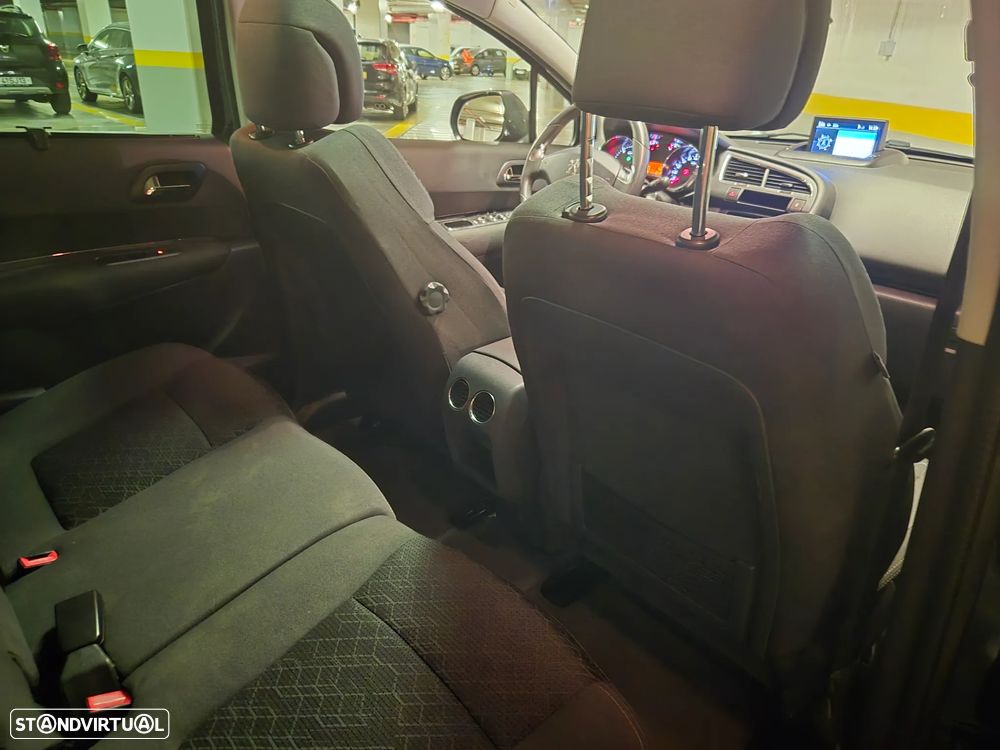 Peugeot 3008 1.6 e-HDi Style 2-Tronic - 34