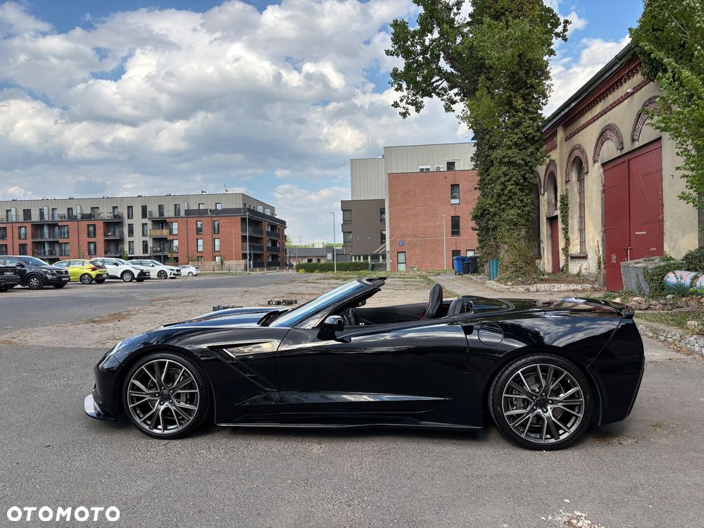 Chevrolet Corvette - 11
