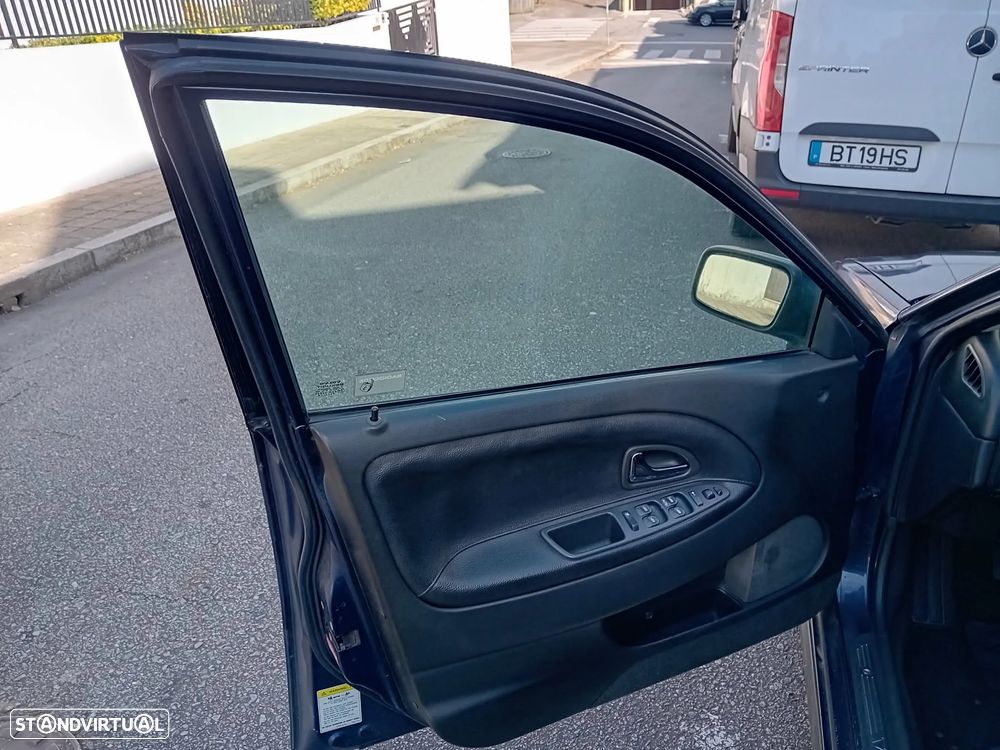 Volvo V40 1.9 D CR - 15