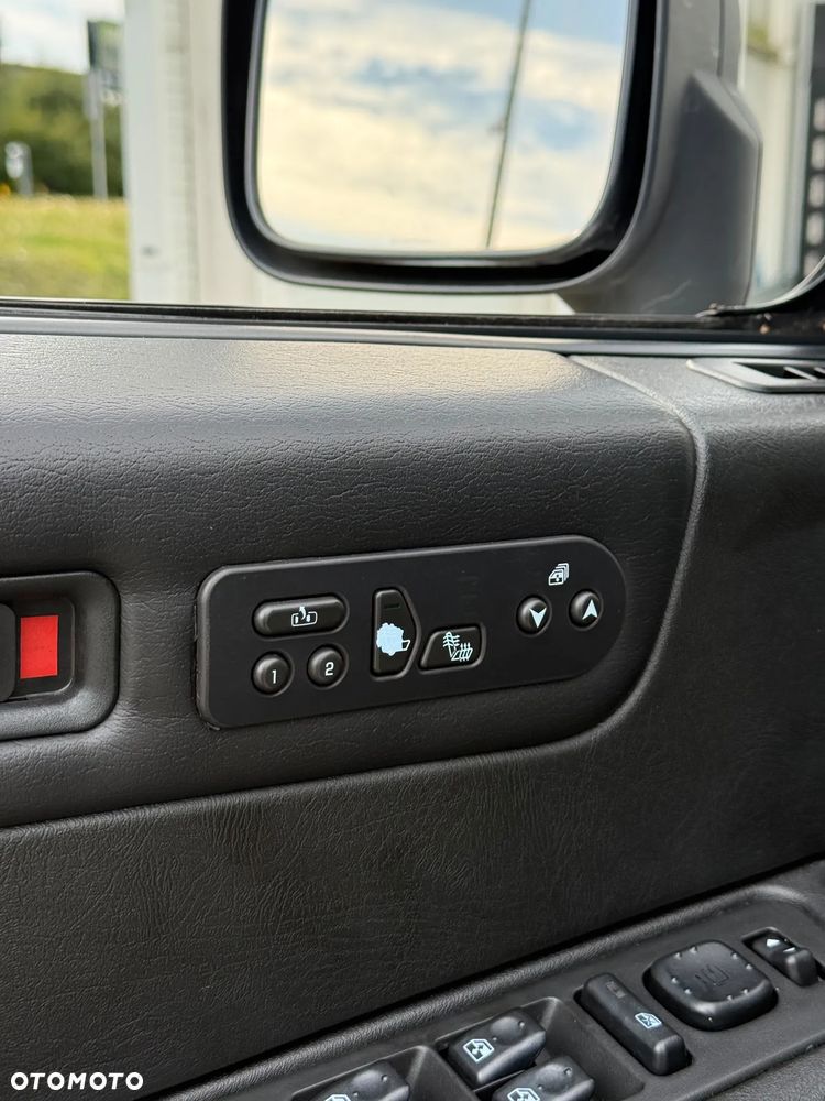 Hummer H2 6.0 V8 - 25