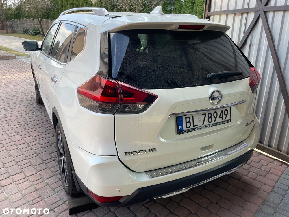 Nissan Rogue - 2