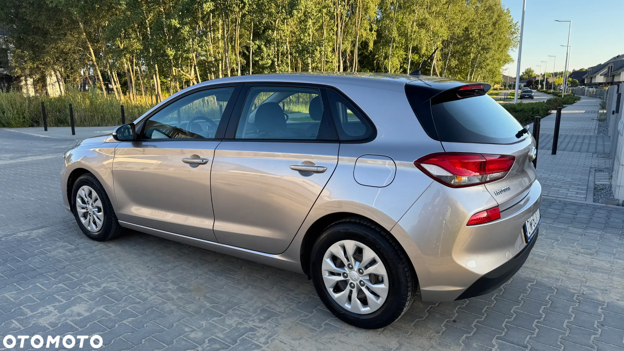 Hyundai i30 1.4 Classic + - 4