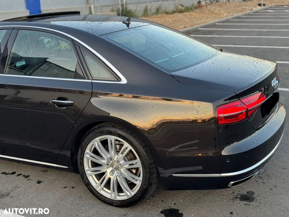 Audi A8 - 6