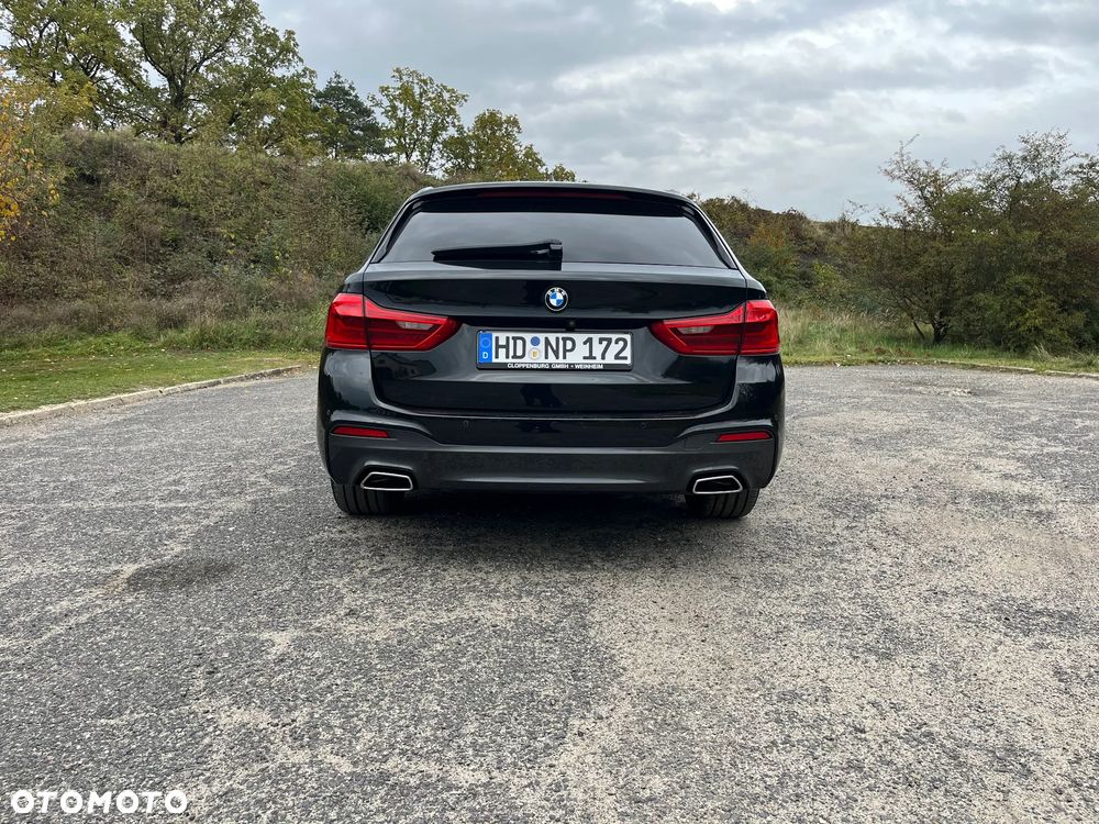 BMW Seria 5 520d M Sport - 4