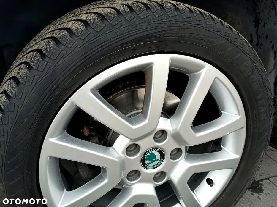 Skoda Yeti 1.2 TSI 4x2 Elegance DSG - 32