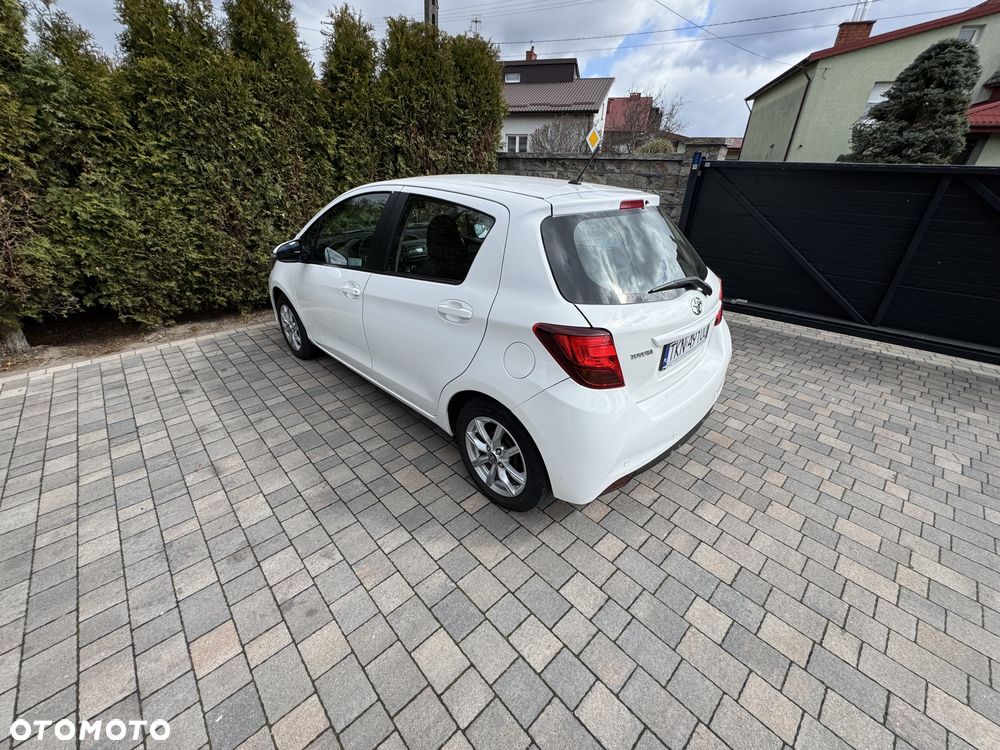 Toyota Yaris 1.33 Active EU6 - 4