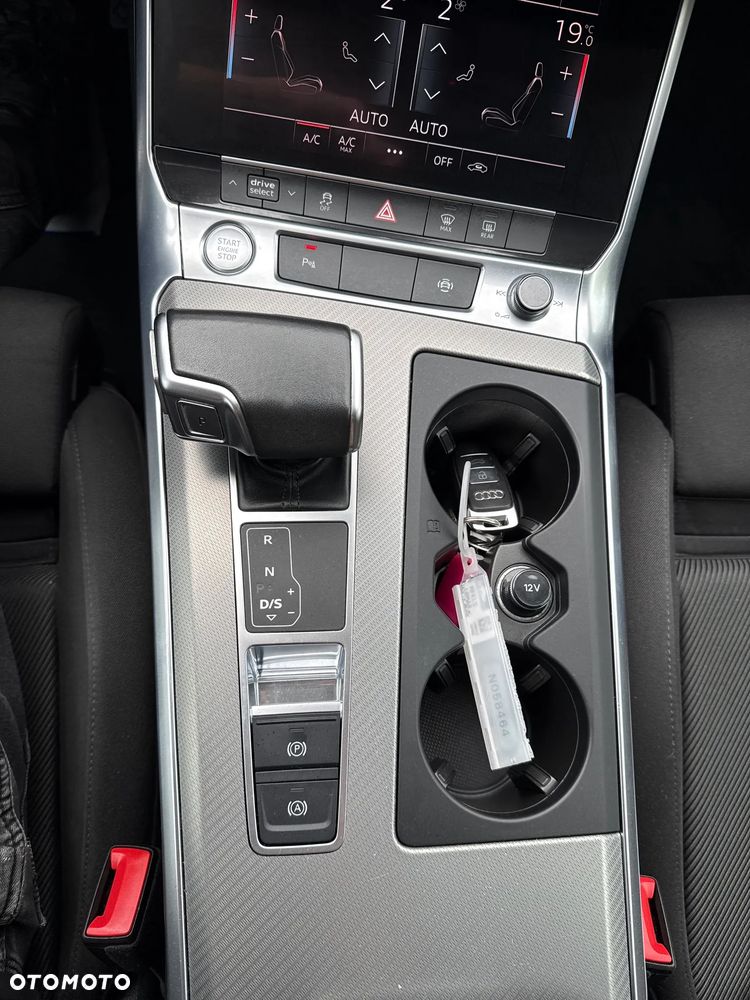 Audi A6 Avant 40 TDI S tronic - 37