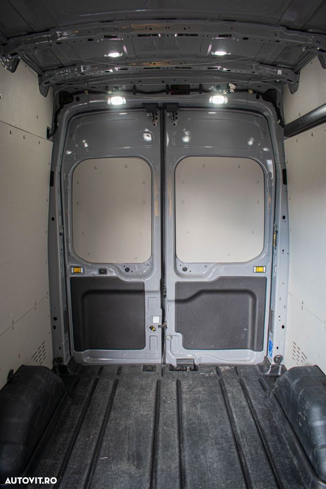 Ford Transit - 15
