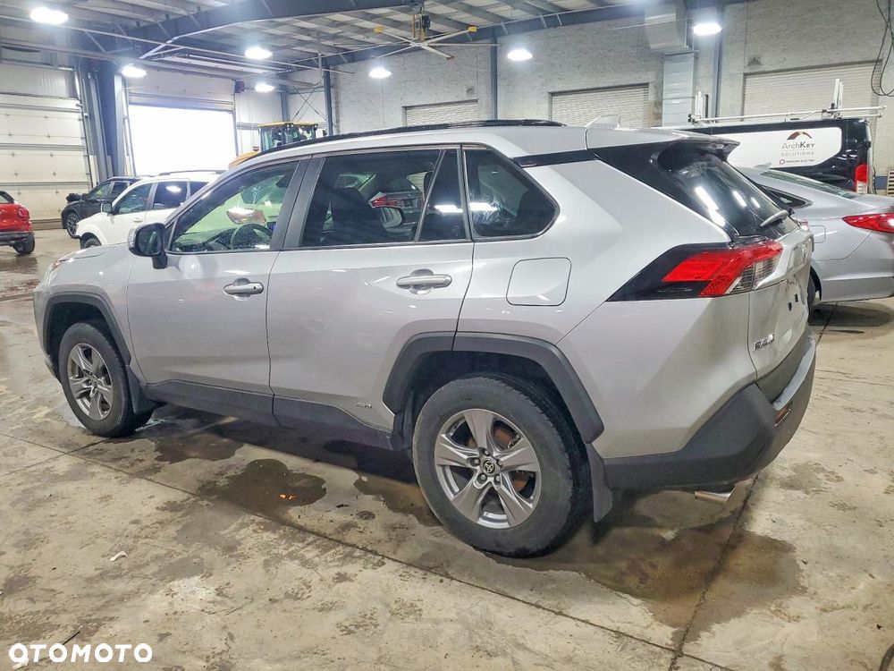 Toyota RAV4 - 2
