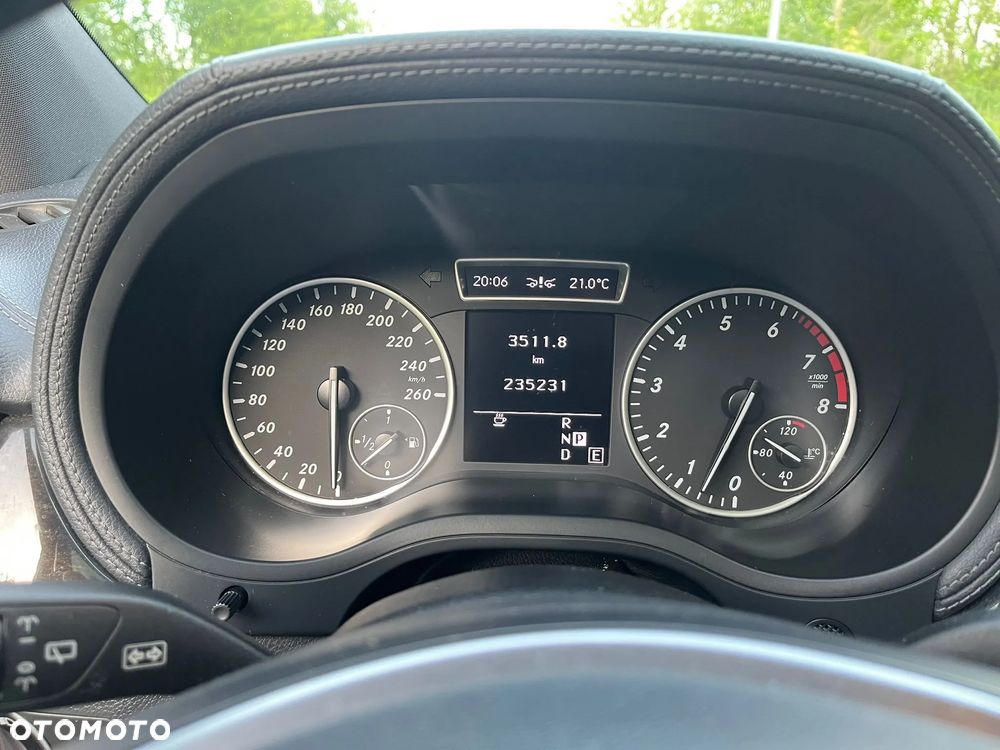 Mercedes-Benz Klasa B 200 7G-DCT Style - 18