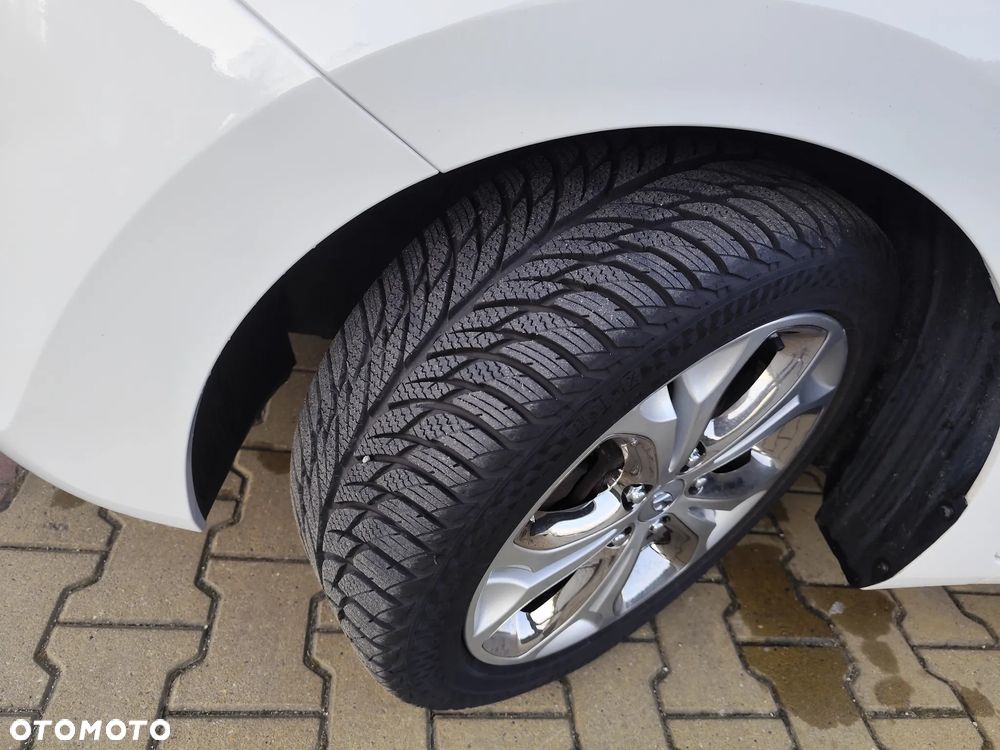 Hyundai i30 1.6 Fifa World Cup Edition - 40