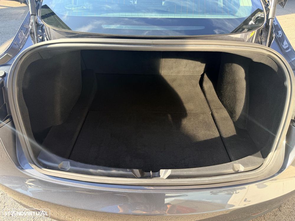 Tesla Model 3 Long-Range Dual Motor AWD - 25