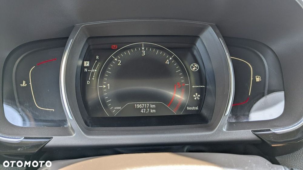Renault Espace 1.6 dCi Energy Initiale Paris EDC 7os - 23