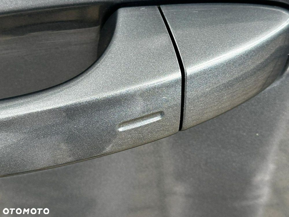 Skoda Octavia 2.0 TDI Ambition DSG - 37