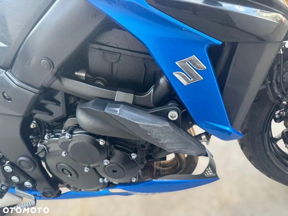 Suzuki GSX - 8