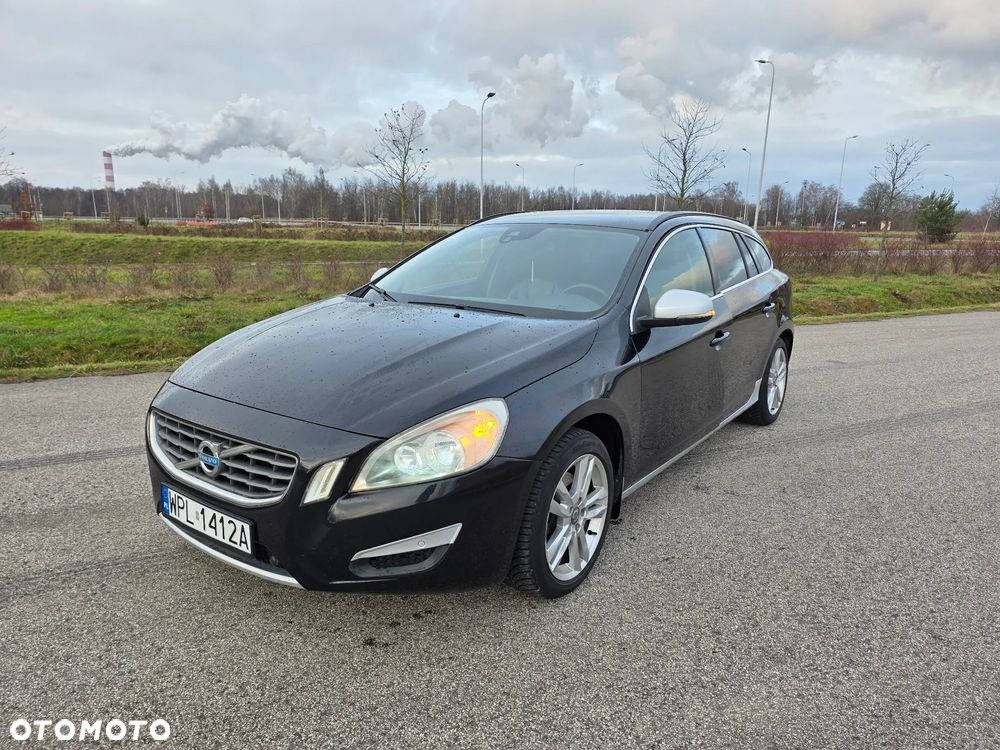 Volvo V60 D4 Geartronic Momentum - 2