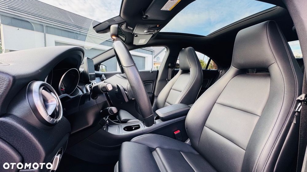 Mercedes-Benz CLA 250 4-Matic - 9