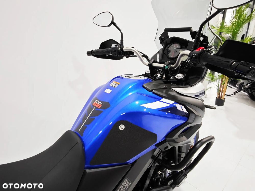 Suzuki V-STROM - 11