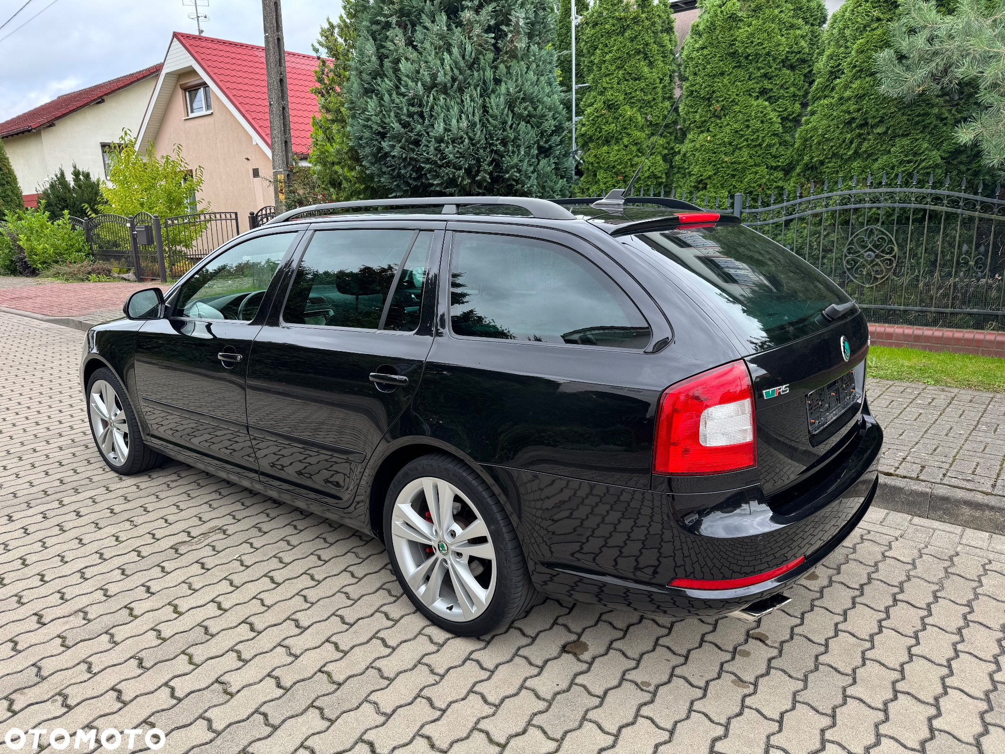 Skoda Octavia Combi 2.0 TDI DPF DSG RS - 4