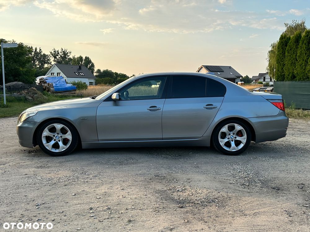 BMW Seria 5 525i - 6