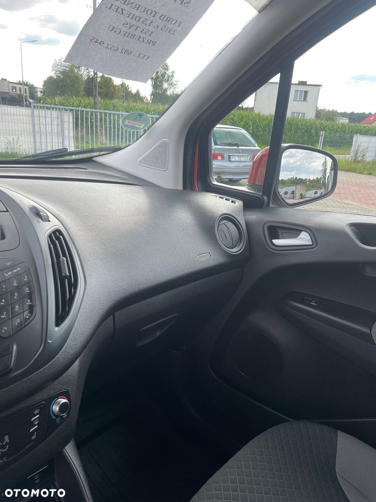 Ford Tourneo Courier - 13