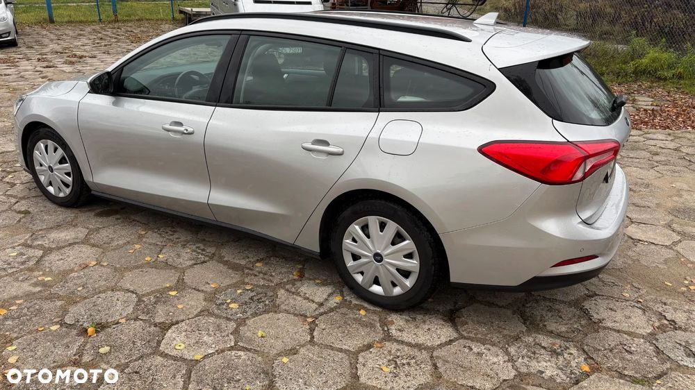 Ford Focus 1.5 EcoBlue Trend - 4
