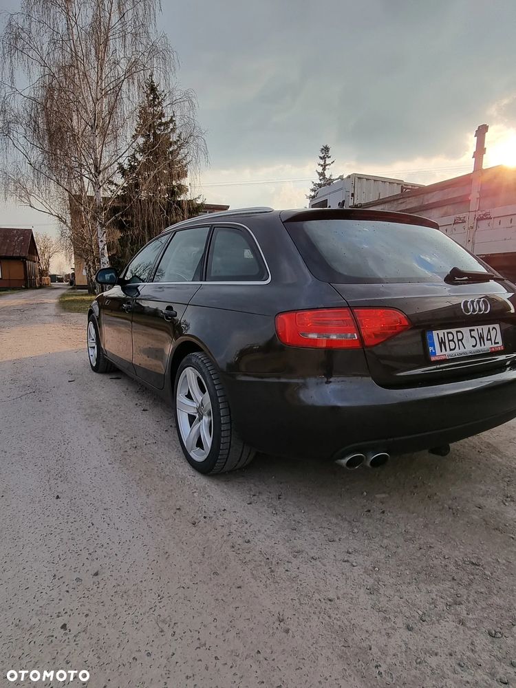Audi A4 Avant 2.0 TDI Multitronic - 6
