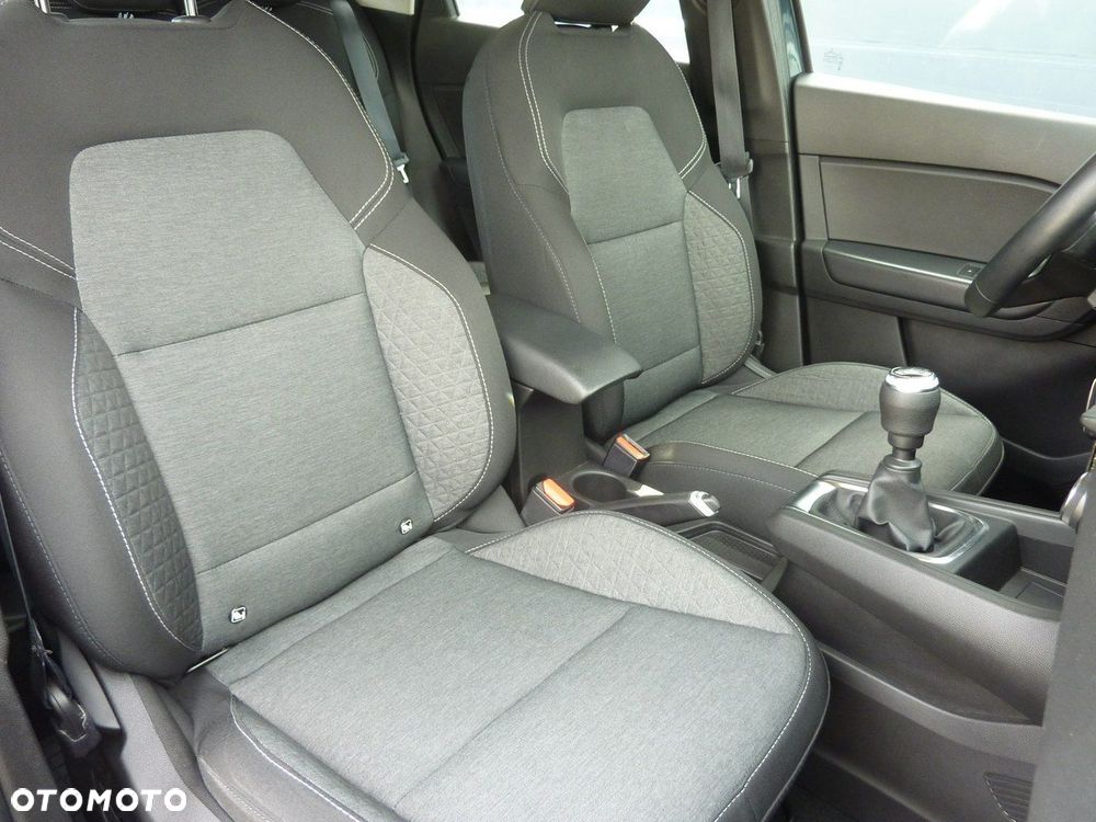 Renault Captur - 16