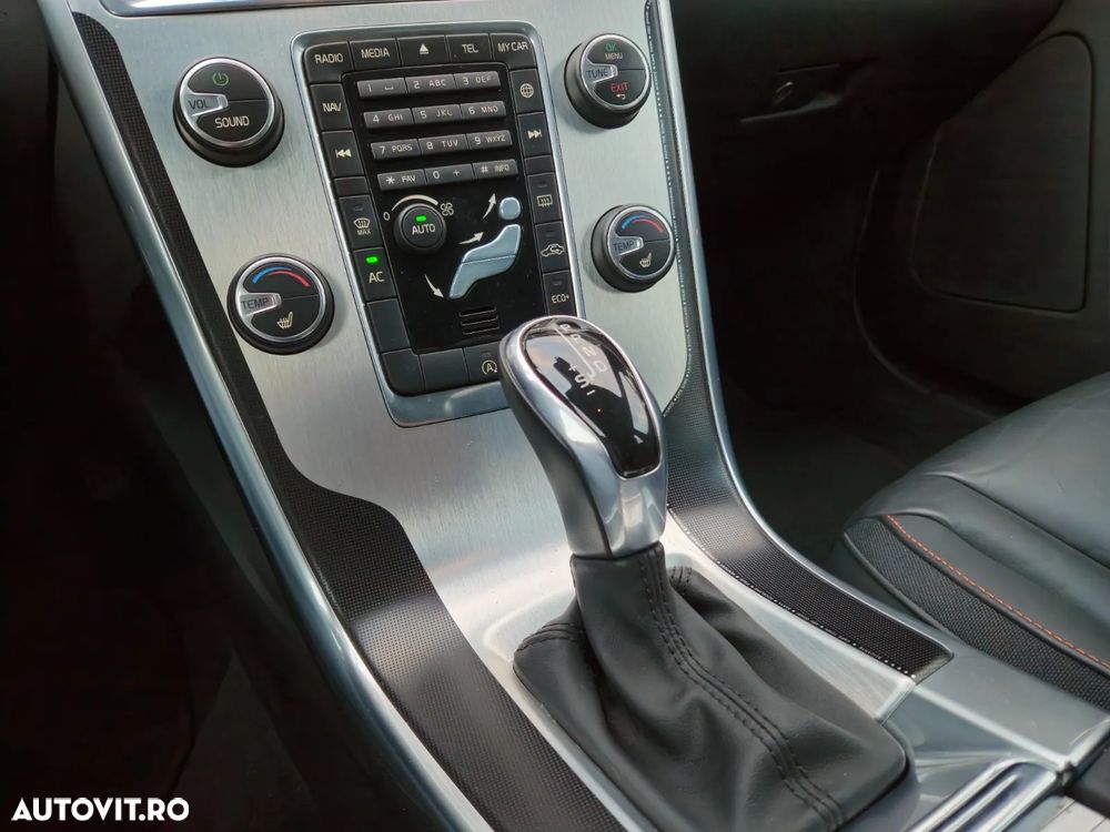 Volvo XC 60 D4 Geartronic Ocean Race - 15