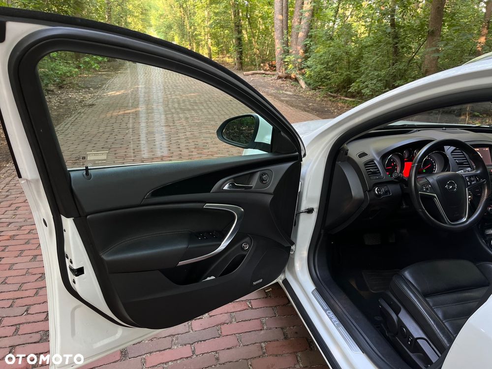 Opel Insignia 2.0 T Cosmo 4x4 - 25
