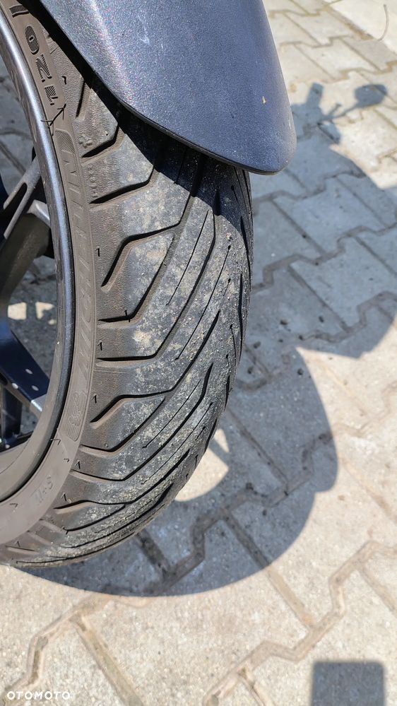 Yamaha X-max - 3