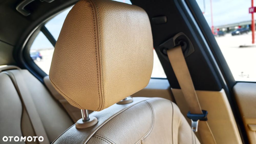 BMW Seria 3 - 31