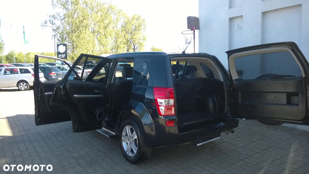 Suzuki Grand Vitara 2.0 Comfort - 15