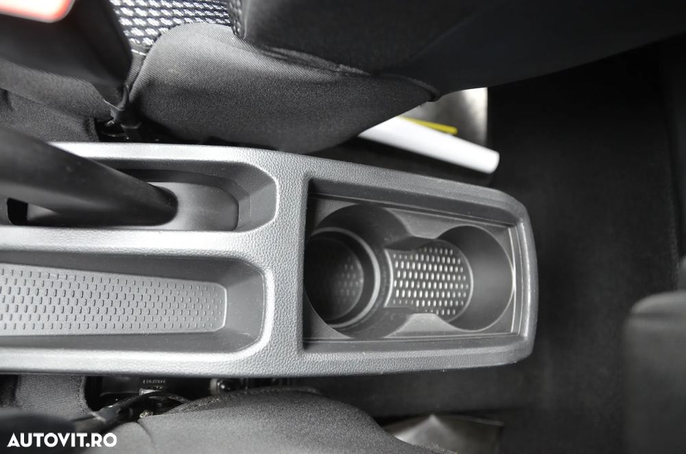 Dacia Duster 1.5 dCi 4x2 Prestige - 34