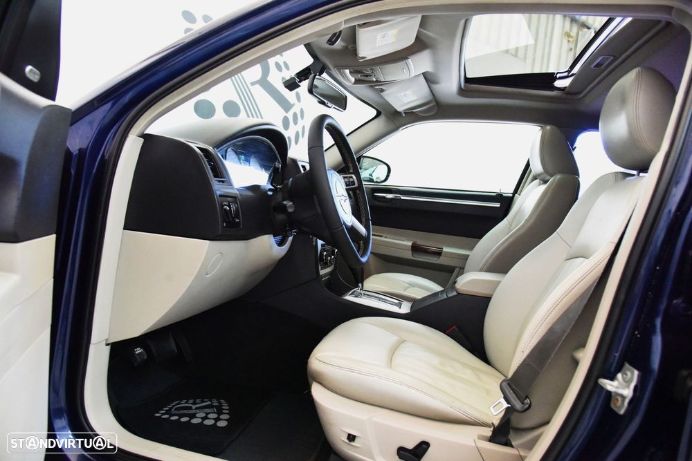 Chrysler 300 C 3.0 CRD - 17