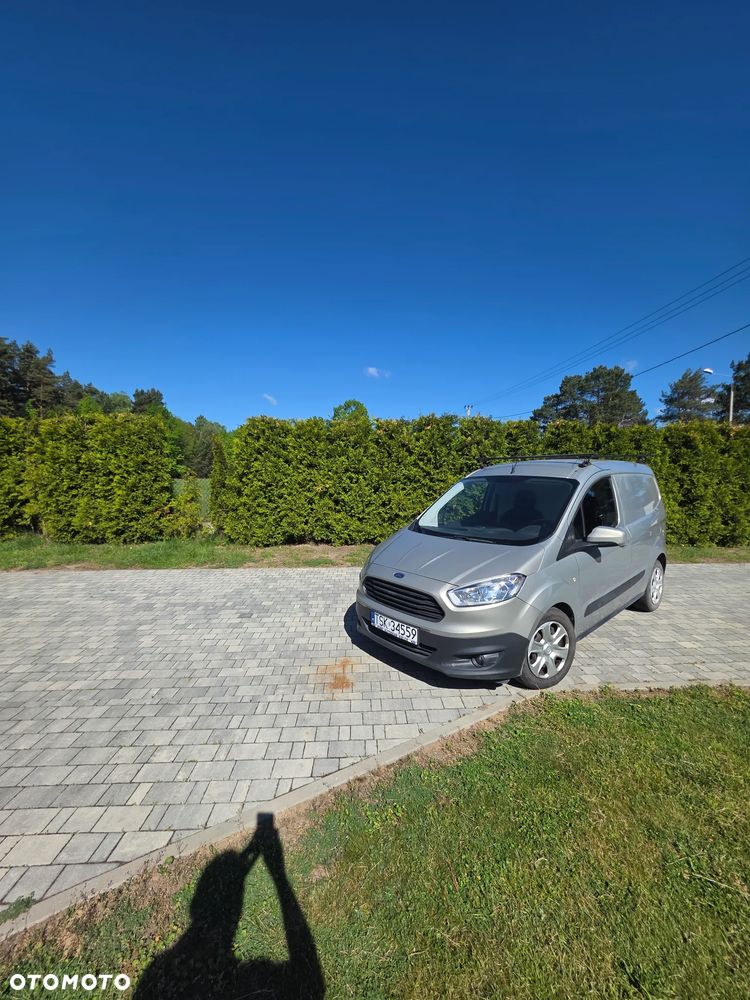 Ford COURIER - 3