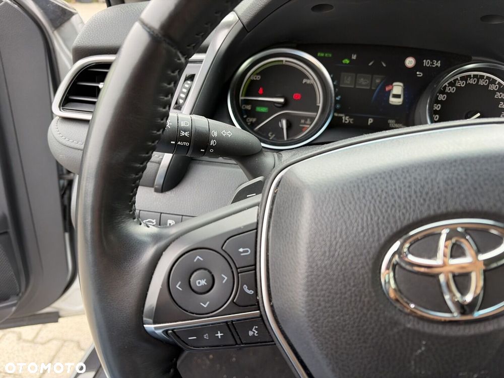 Toyota Camry 2.5 Hybrid Executive CVT - 31